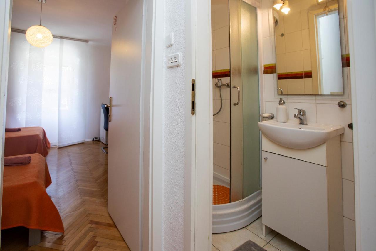 Cozy Room With Own Bathroom In The Old Town Split Exterior photo